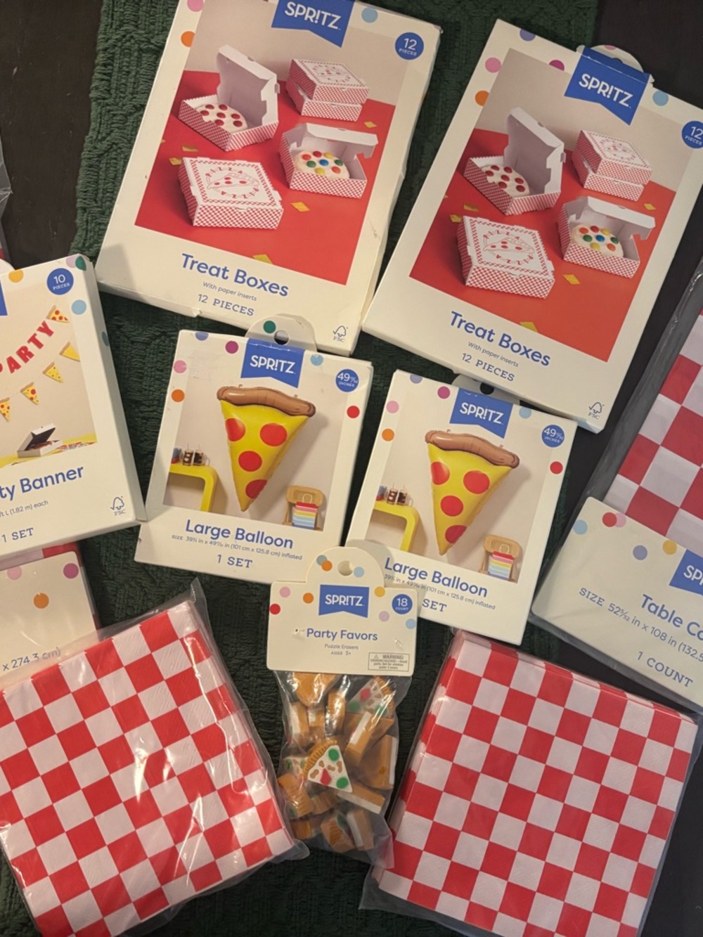 Spritz Red & White Checkered Party Kit with Pizza Balloons & Treat Boxes